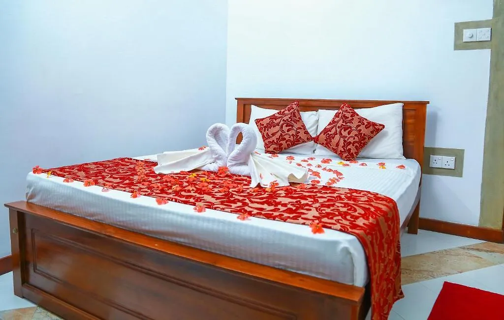 Elegance Range Resort Канди Отель
